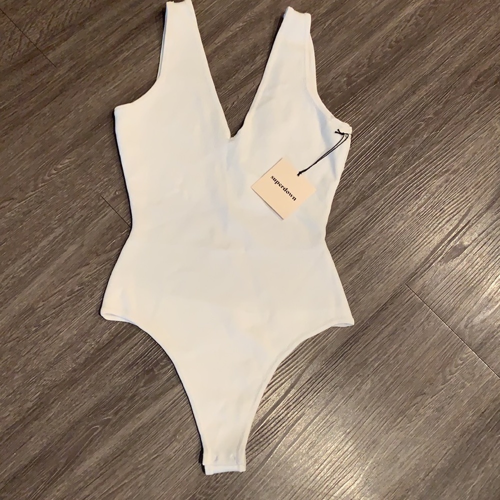 Superdown white stretch Vneck thong bodysuit S NWT